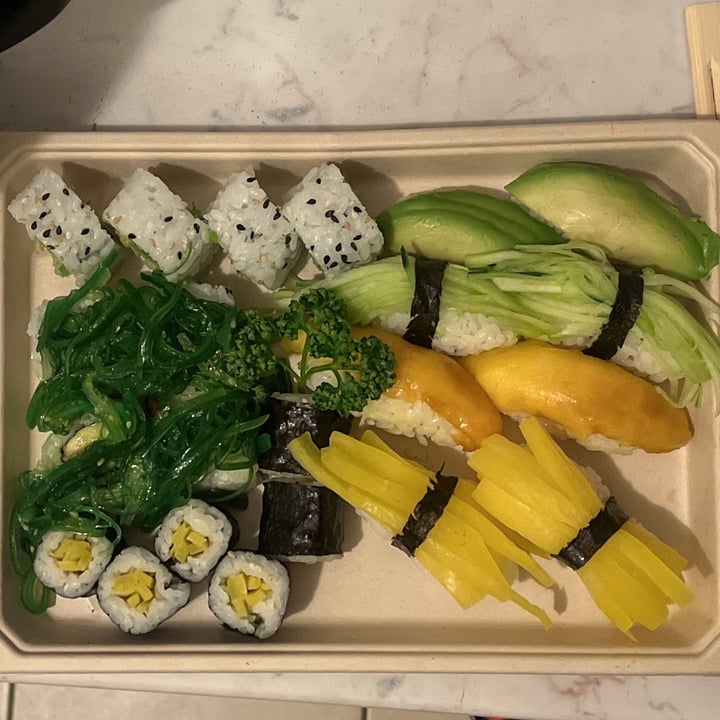 review photo of YU GARDEN Sushi misto Vegan shared by @melissasveglife on 02 Apr 2022 - review
