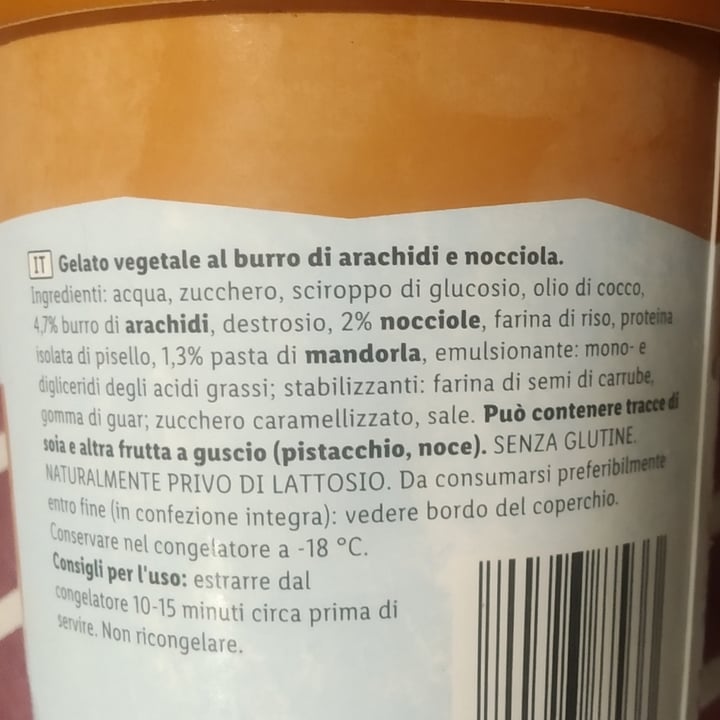 review photo of Vemondo Gelato al burro di arachidi e nocciola shared by @nenenz on 11 May 2022 - review