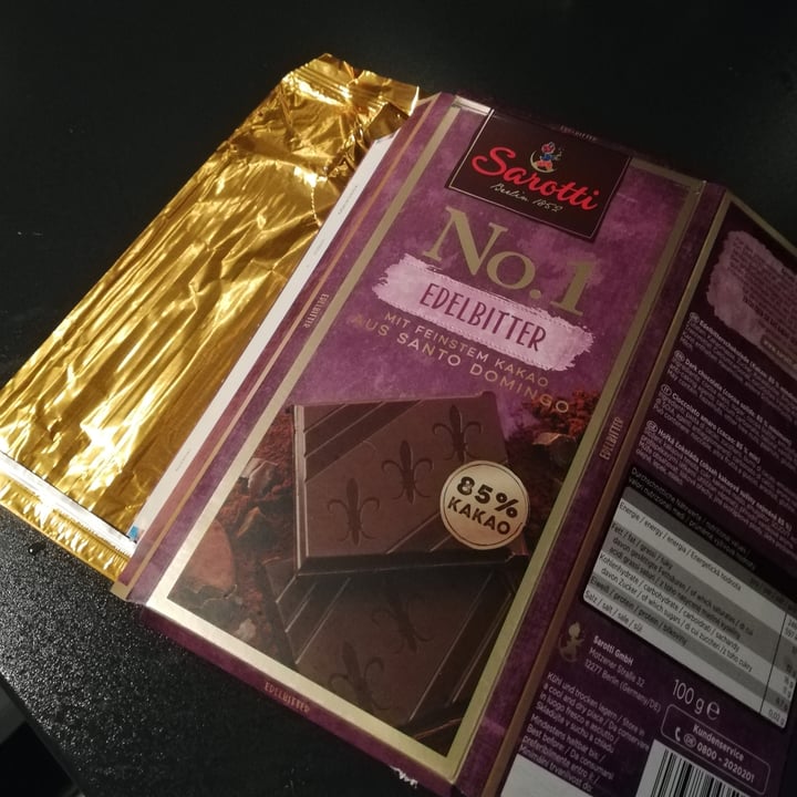 photo of Sarotti Sarotti 85% Cocoa Dark Chocolate shared by @monstera on  29 Sep 2022 - review