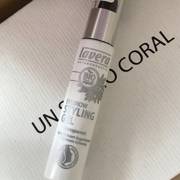 review photo of Lavera Naturkosmetik Eyebrow styling gel shared by @dllee18 on 16 Jun 2020 - review