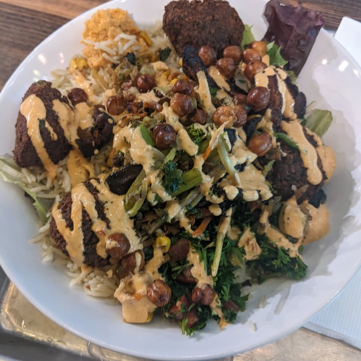 photo of Mezeh Mediterranean Grill Build Your Own Bowl shared by @carmarie on  08 Jul 2022 - review