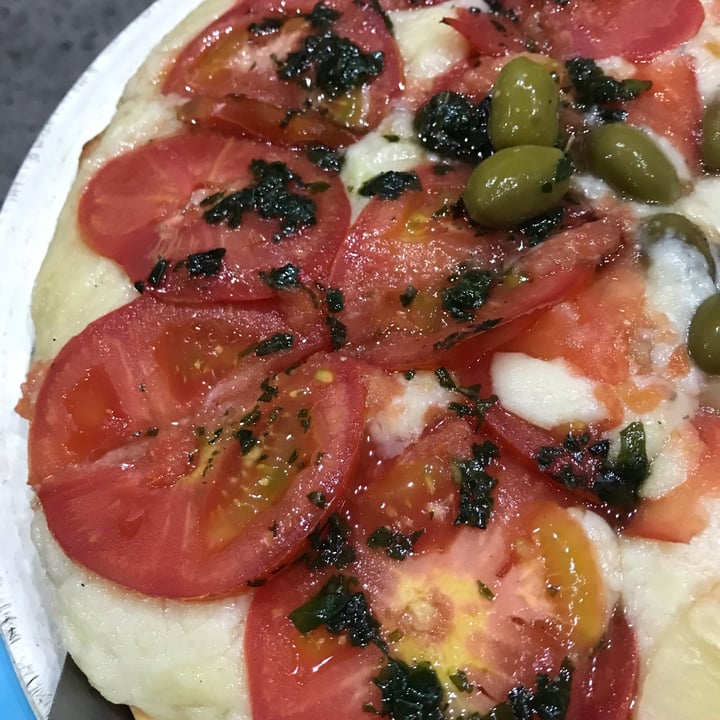 photo of Pizzas y Empanadas IL Giardino De Devoto Pizza Napolitana shared by @candelariex on  14 Dec 2021 - review
