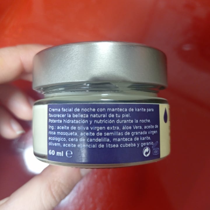 photo of Di Oleo Crema facial de noche shared by @raqueeel on  19 Mar 2021 - review