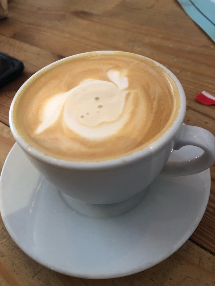 photo of OL'DAYS Coffee and Deli Latte Con Leche De Almendras shared by @ivettesos on  09 Mar 2020 - review