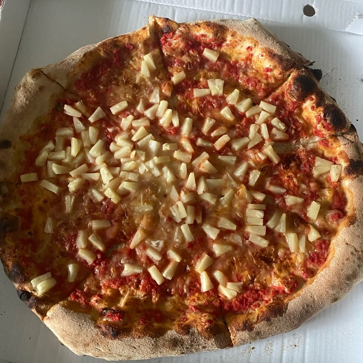 photo of Bistrorante by Sam´s Island Familienpizza Magharita shared by @eventuelli on  07 Jun 2022 - review
