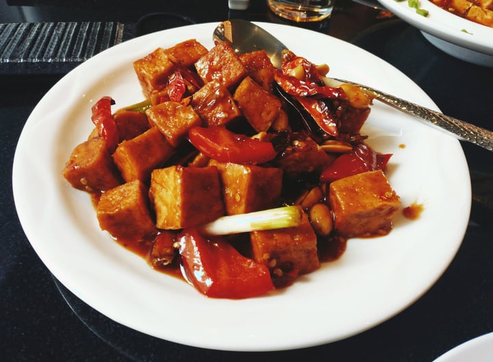 photo of Qi - House of Sichuan Kung Pao Tofu with Peanuts shared by @hownowbrownkow on  15 May 2018 - review