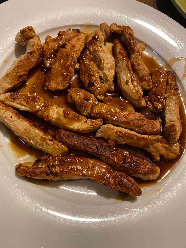 review photo of Gardein Teriyaki Chick`n Strips shared by @fatimagoin on 30 Mar 2020 - review