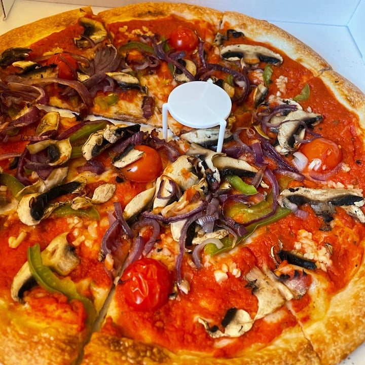 review photo of Pizza cortes Marbella Custom Pizza with Veggies shared by @sophievegan1 on 15 May 2021 - review