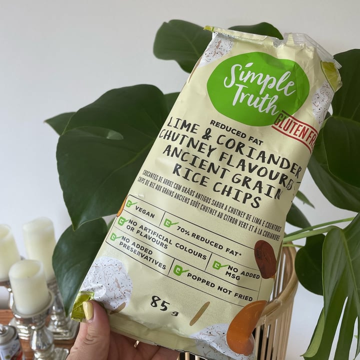 photo of Simple Truth Lime & Coriander Chutney Flavoured Ancient Grain Rice Chips shared by @mustbemia on  17 Oct 2021 - review