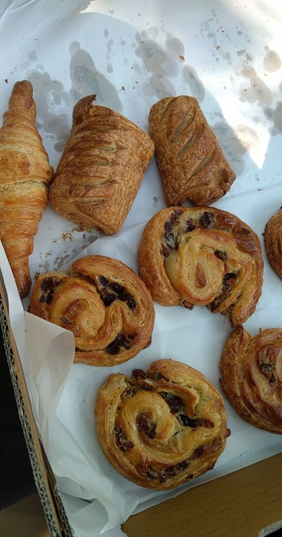 review photo of Rossmoyne IGA Vegan pastries shared by @daisyandmoose on 03 Apr 2020 - review