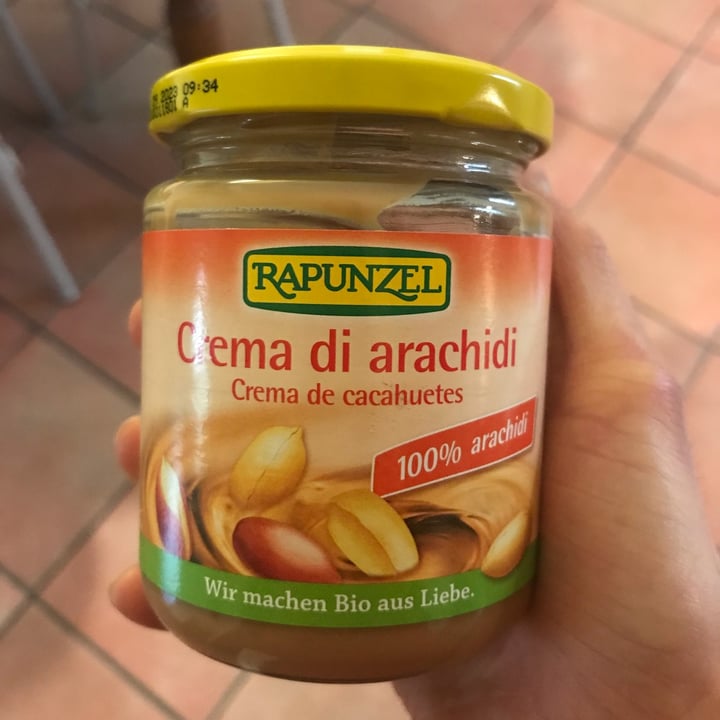photo of Rapunzel Crema di arachidi shared by @cleogan on  01 Apr 2022 - review