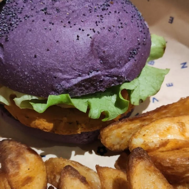 review photo of Flower Burger Roma Cheesy Cecio shared by @giuliacocoesp on 15 Mar 2022 - review