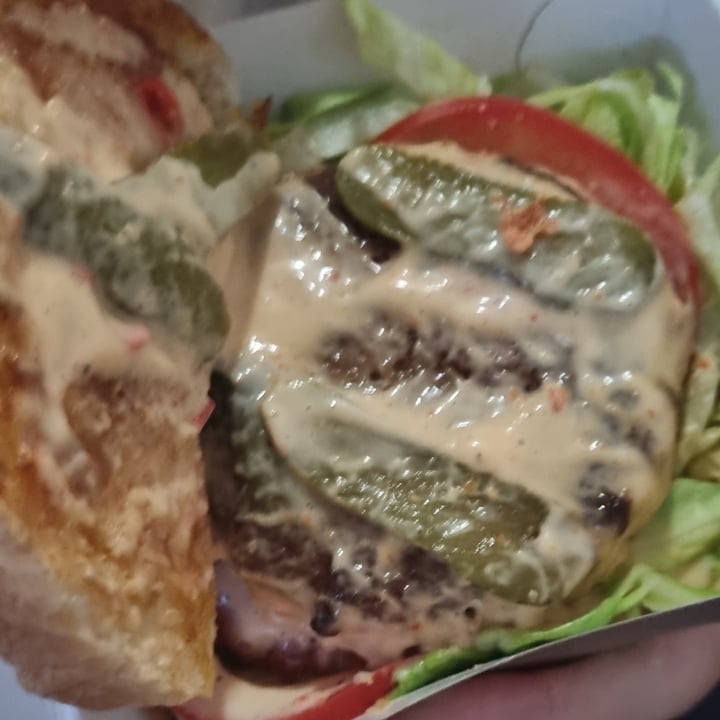photo of The Vegan Chef, Craighall The Beyond Burger shared by @sunshineyum on  10 Dec 2021 - review