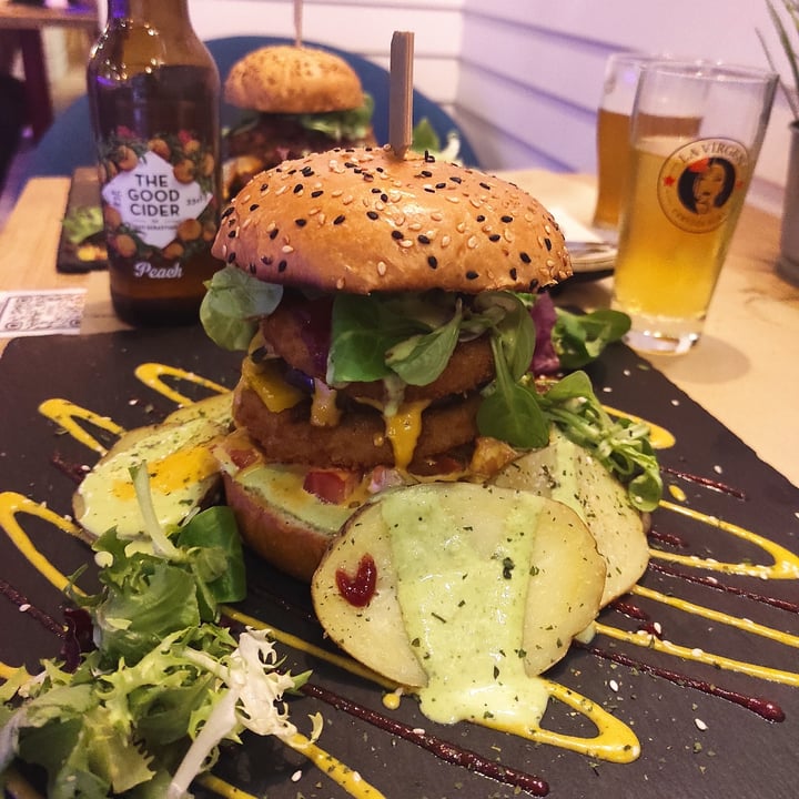 photo of Sanissimo Gran Via Hipster burger shared by @rubiveg1 on  12 Jun 2021 - review