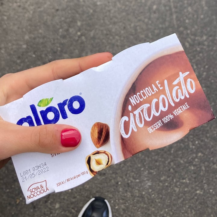 review photo of Alpro 2 X Chocolate and hazelnut shared by @simplyanuser on 23 May 2022 - review