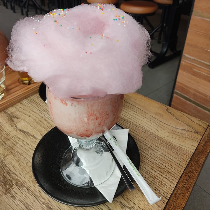 review photo of Hudsons, The Burger Joint (Muizenberg) Candyfloss Strawberry Vegan Milkshake shared by @anxietea on 01 Jun 2021 - review