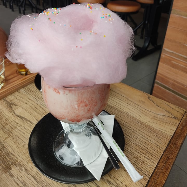 photo of Hudsons, The Burger Joint (Muizenberg) Candyfloss Strawberry Vegan Milkshake shared by @anxietea on  01 Jun 2021 - review