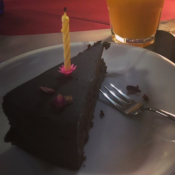 photo of La Tecia Vegana Torta di nocciole e cioccolato shared by @eba on  26 Aug 2021 - review