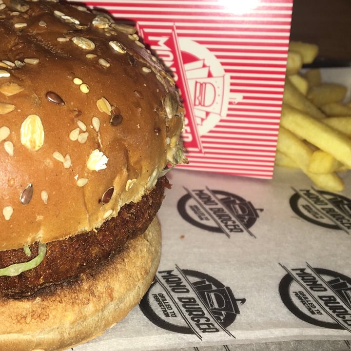 photo of Mano Burger veggie burger shared by @yasminag on  06 Dec 2020 - review
