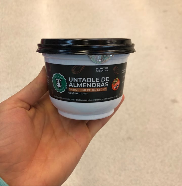 photo of Felices Las Vacas Untable de Almendras sabor Dulce de Leche shared by @aranetalola on  21 Sep 2020 - review