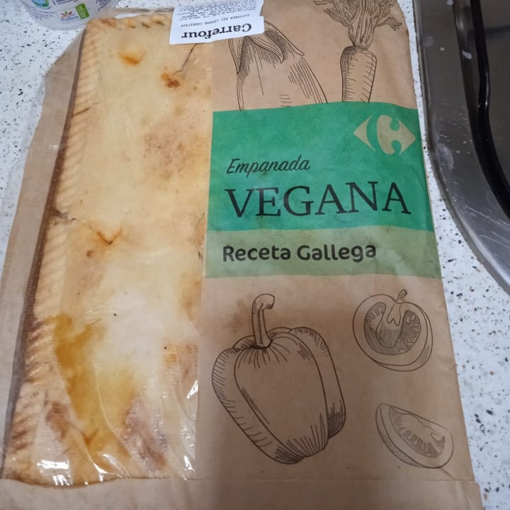 photo of Carrefour Empanada gallega vegana shared by @lalocadelosgatos8 on  16 Jun 2022 - review