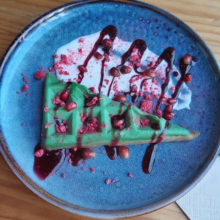 review photo of Avocado Love Cheesecake De Lima Y Aguacate shared by @laauura on 22 Aug 2021 - review