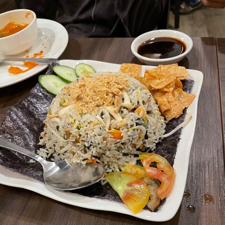 photo of New Fut Kai Vegetarian Restaurant Xinghua Seaweed Fried Rice shared by @pal on  28 Feb 2021 - review
