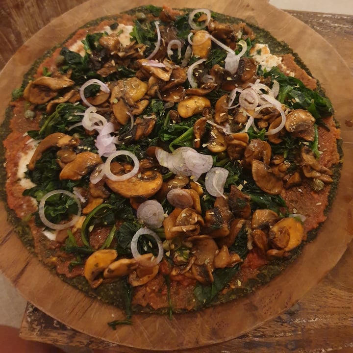 photo of Alchemy Spinach & Mushroom Pizza shared by @littleredmushroom on  07 May 2021 - review