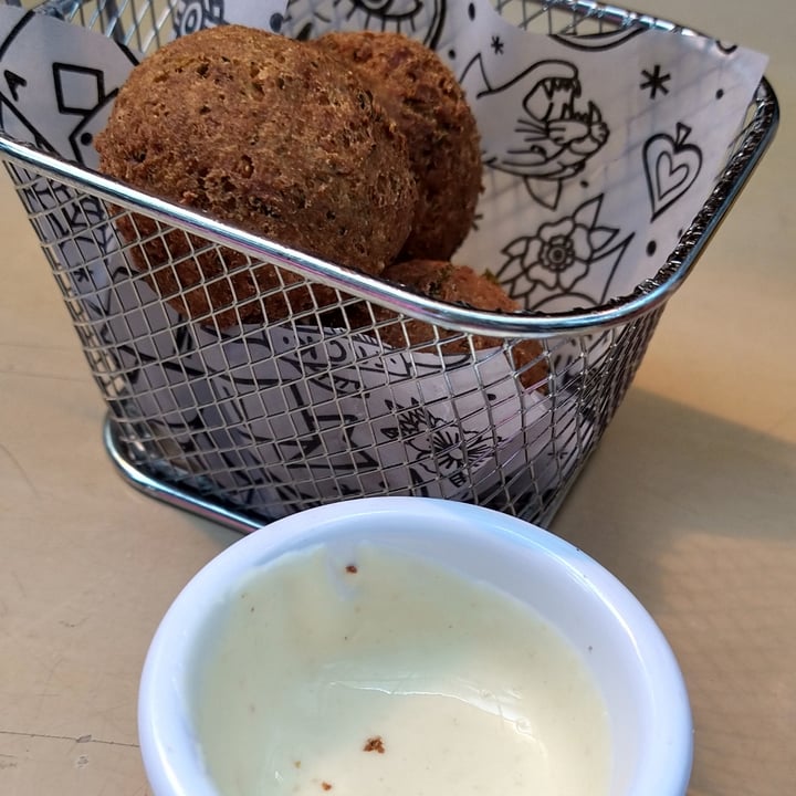 review photo of Cafe Leon Interior 6 Local 3 Paseo Del Faro Falafel shared by @danielalopez on 23 Nov 2020 - review