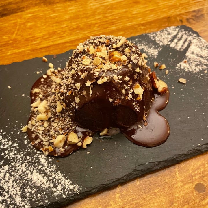 photo of A GoGò Pizzabar Vesuvio (chocolate Lava Cake) shared by @recipesandplaces on  29 Mar 2022 - review