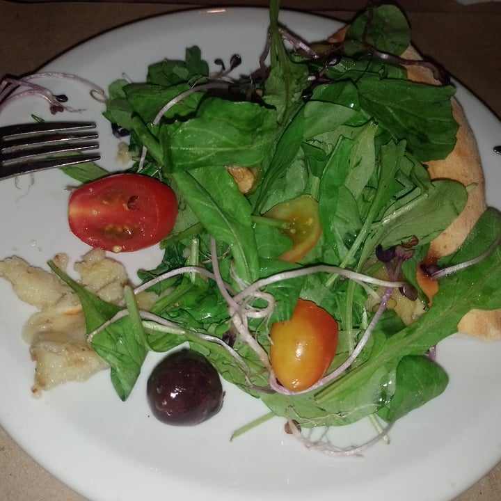 review photo of Cretino pizza vegana shared by @valeveganlp on 24 Oct 2022 - review