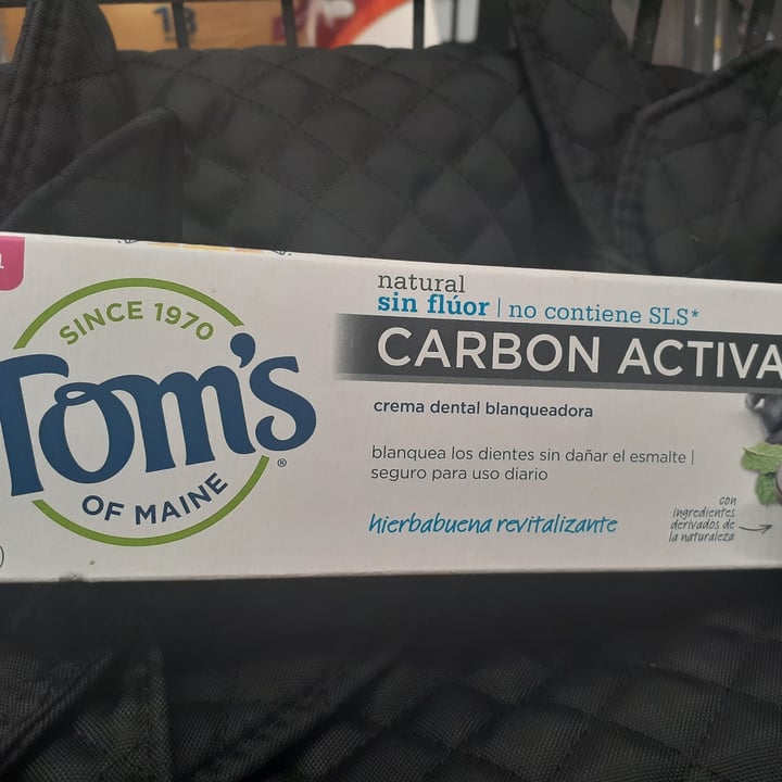 photo of Tom's of Maine Pasta dental con carbón shared by @barbaracf on  24 Jun 2021 - review