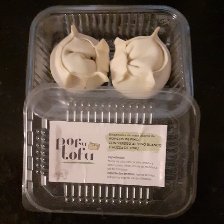 review photo of Por su tofu Empanadas De Quesofu Y Hongos De Pino Al Vino shared by @silaveganita on 04 Dec 2022 - review