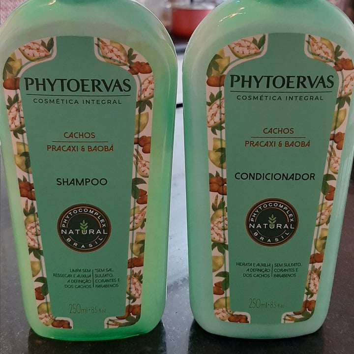 review photo of Phytoervas Cachos Pracaxi e Baobá shared by @claramx on 01 May 2022 - review