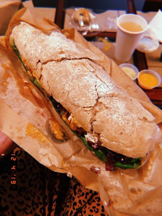 「Crispy Sandwich」の料理の写真