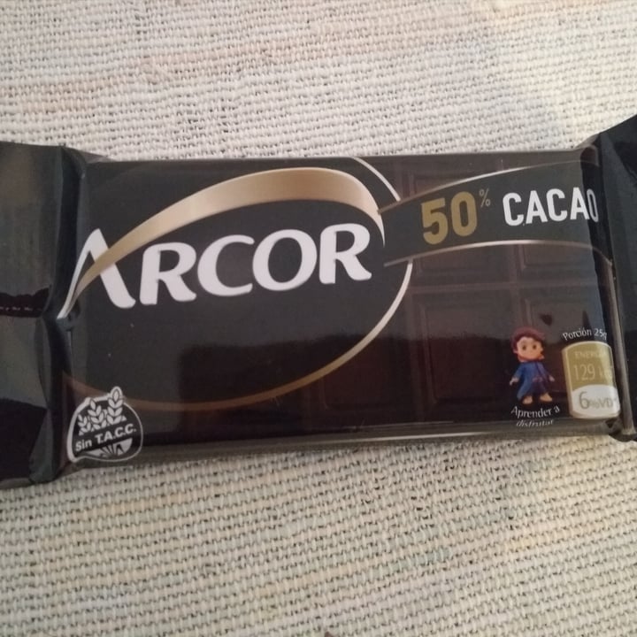 photo of Arcor arcor 50% cacao amargo shared by @silvanagpaolino on  22 Sep 2022 - review