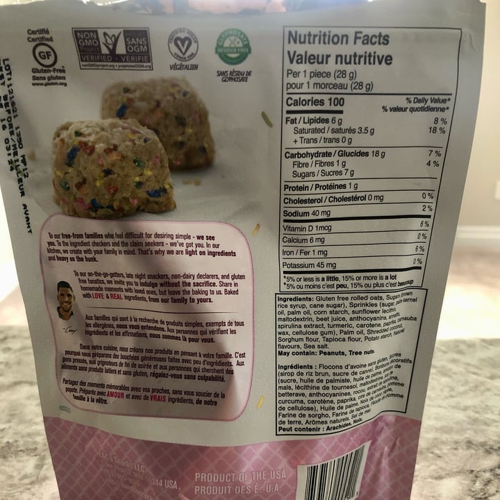 photo of Heavenly Hunks Birthday cake cookies shared by @tttayconn on  27 Mar 2022 - review