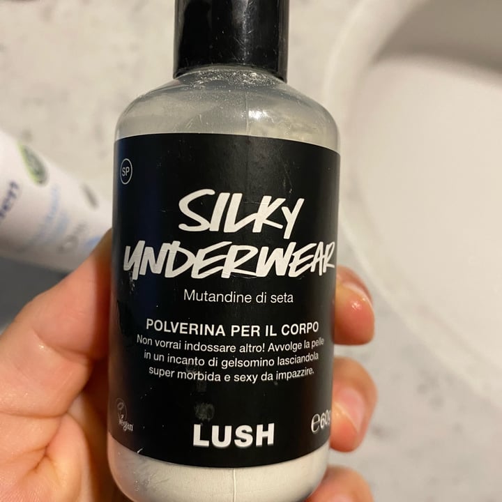 review photo of LUSH Fresh Handmade Cosmetics Silky Underwear shared by @katia97 on 19 Oct 2022 - review