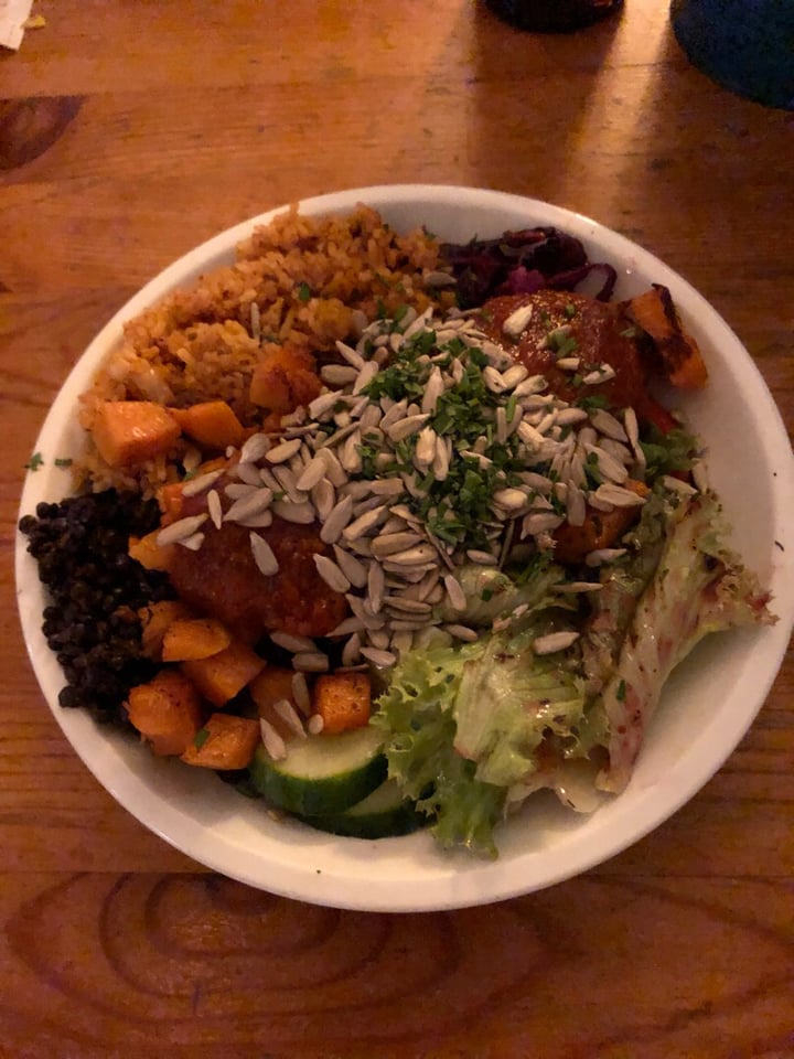 photo of Kombüse - Vegetarische Küche Beluga Bowl shared by @jaga94 on  26 Aug 2019 - review