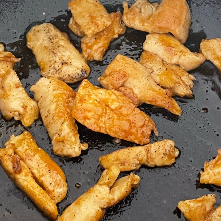 photo of Woolworths Food plant powered chicken-less pieces shared by @cdg2399 on  14 Jul 2022 - review