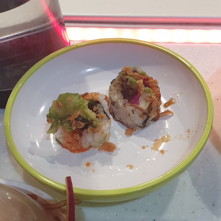 photo of YO! Sushi Veggie Volcano Roll shared by @lydiahawkins on  26 Jan 2022 - review