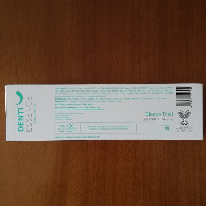 review photo of Denti Essence Crema dental shared by @rasvegan on 11 Apr 2021 - review