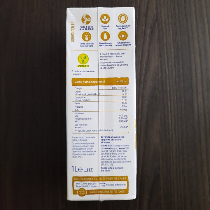 review photo of Alpro Avena Senza Zuccheri shared by @rossellayume on 15 Apr 2022 - review