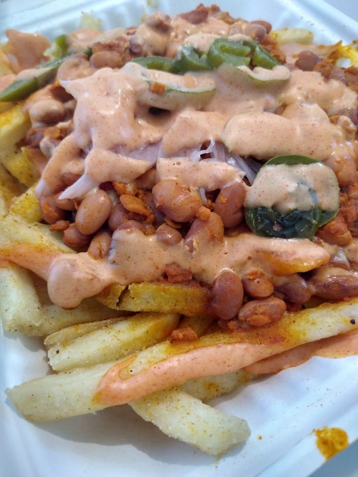 photo of Fat Vegan Papanachos shared by @andquintero08 on  16 Jun 2020 - review