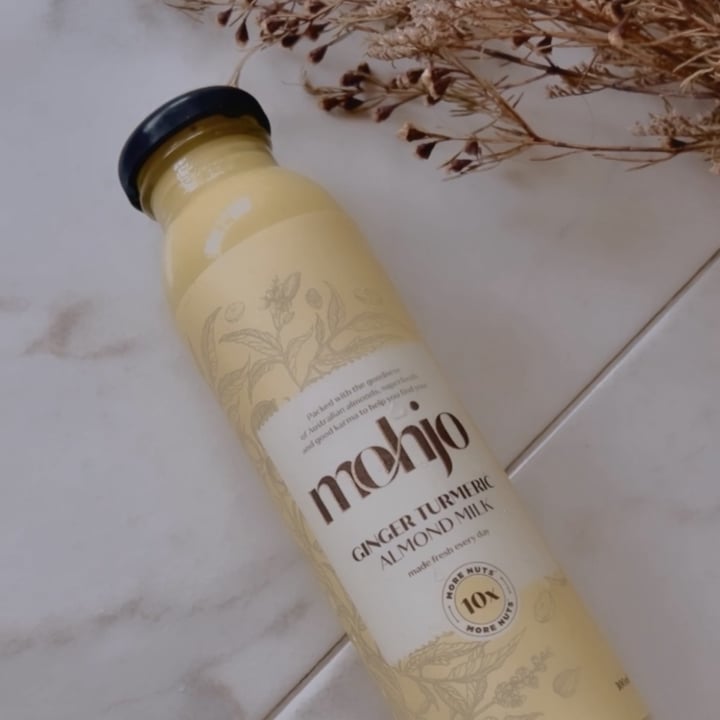photo of Mohjo Ginger & Turmeric Almond Milk (Golden Milk) shared by @consciouscookieee on  12 Feb 2022 - review