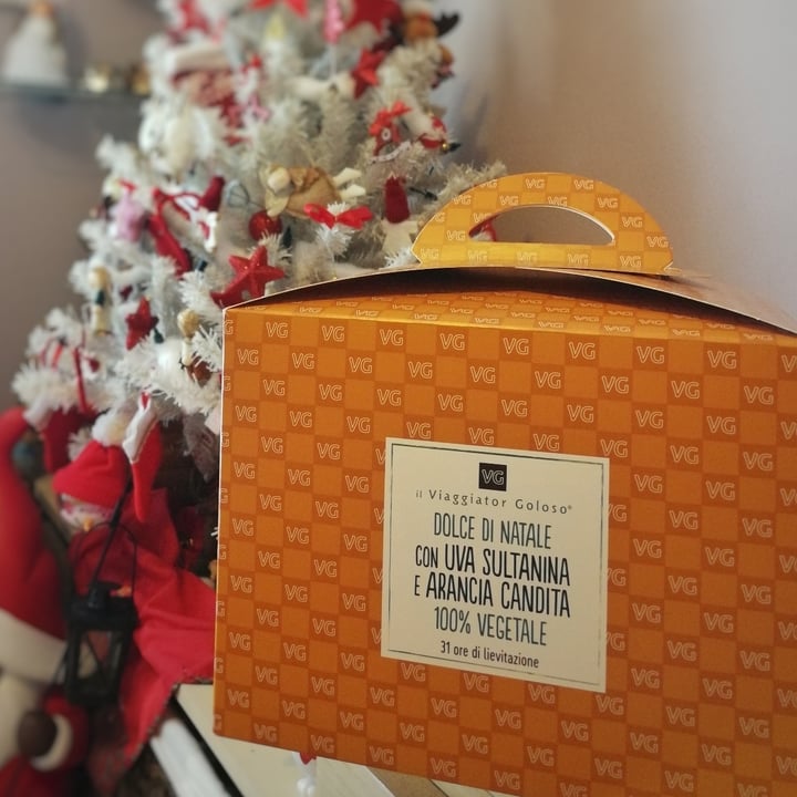 photo of Il Viaggiator Goloso Dolce di Natale con uva sultanina e arancia candita shared by @camyveg on  18 Dec 2021 - review