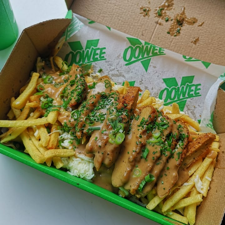 photo of Oowee vegan Cluckin Fries shared by @frayaneivey on  11 Oct 2021 - review
