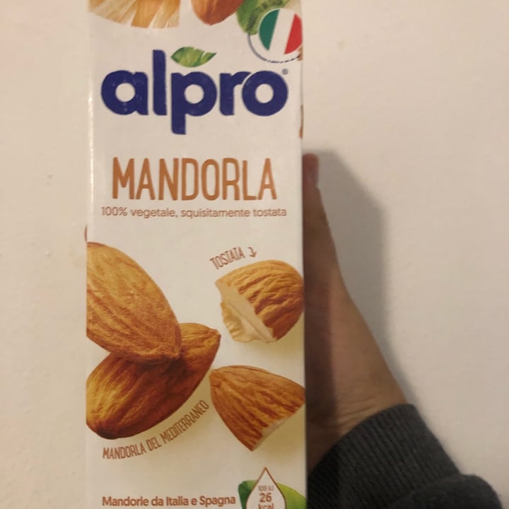 photo of Alpro Bevanda Alla Mandorla shared by @lacapracampa on  20 Oct 2022 - review