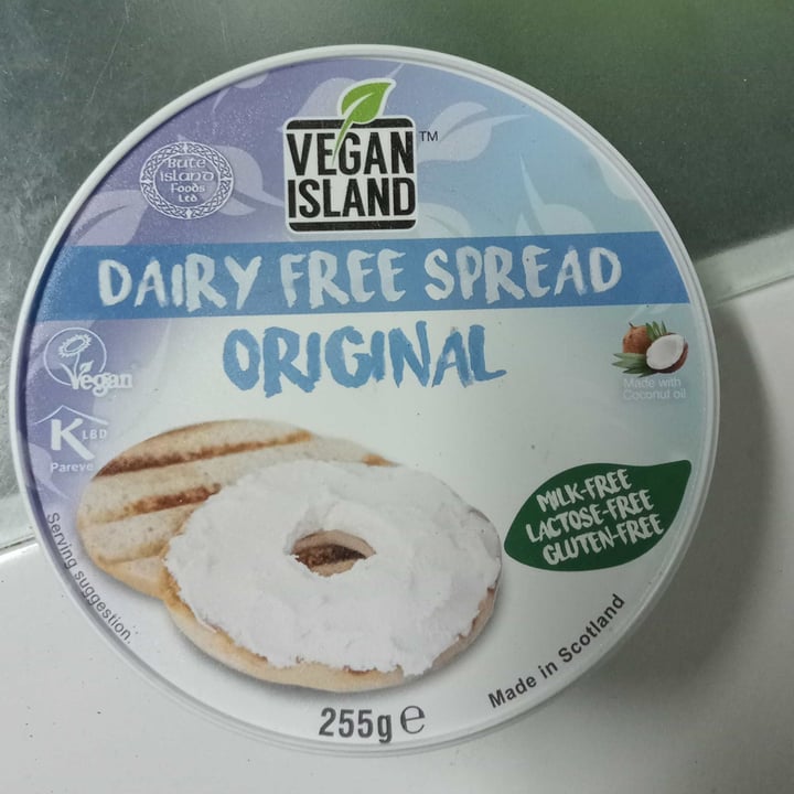 photo of Vegan island Dairy Free Spread Original shared by @karlyqt on  17 Dec 2021 - review