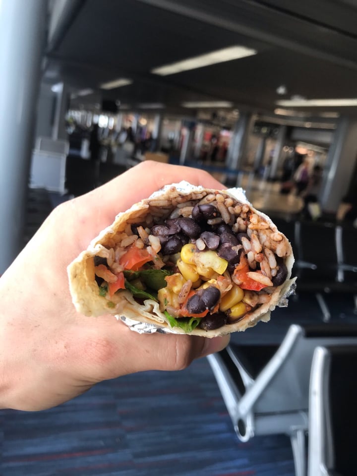 photo of Burrito Beach Very Veggie Burrito shared by @tryingveganwithmario on  01 Oct 2019 - review